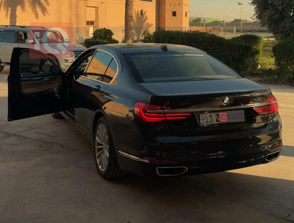 بي ام دبليو الفئة 7